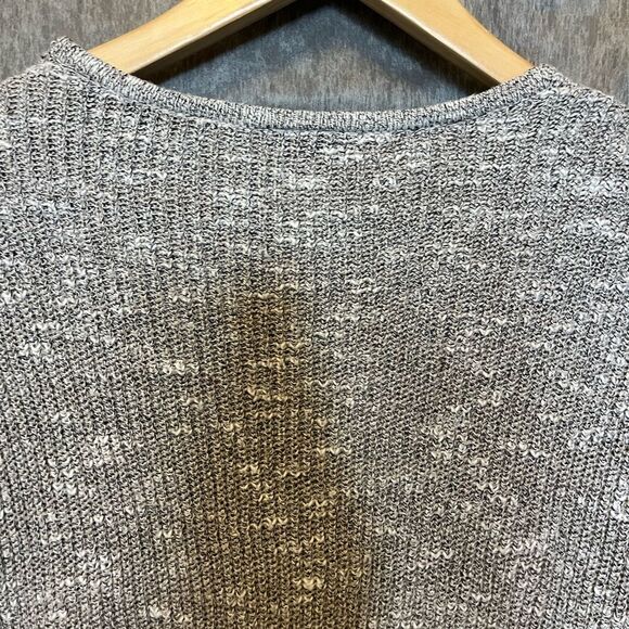 Plus SZ Women's Torrid 00 Grey Sweater Cut out design w/minor defects - Picture 8 of 11